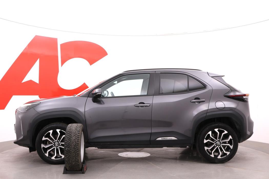 TOYOTA Yaris Cross 2024