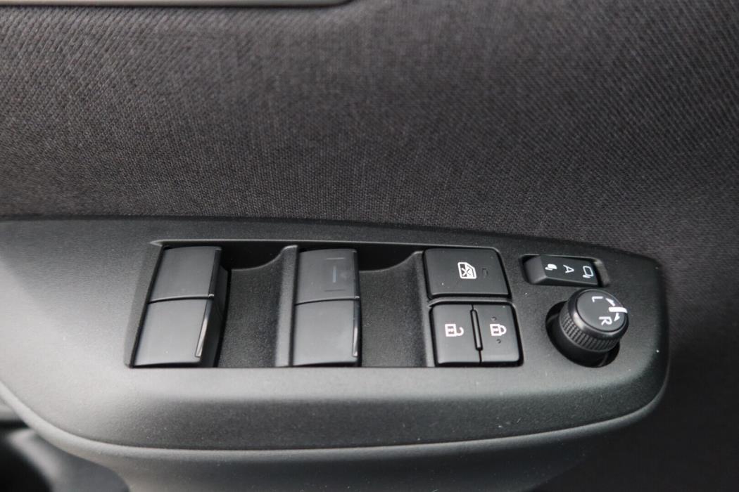 TOYOTA Yaris Cross 2024