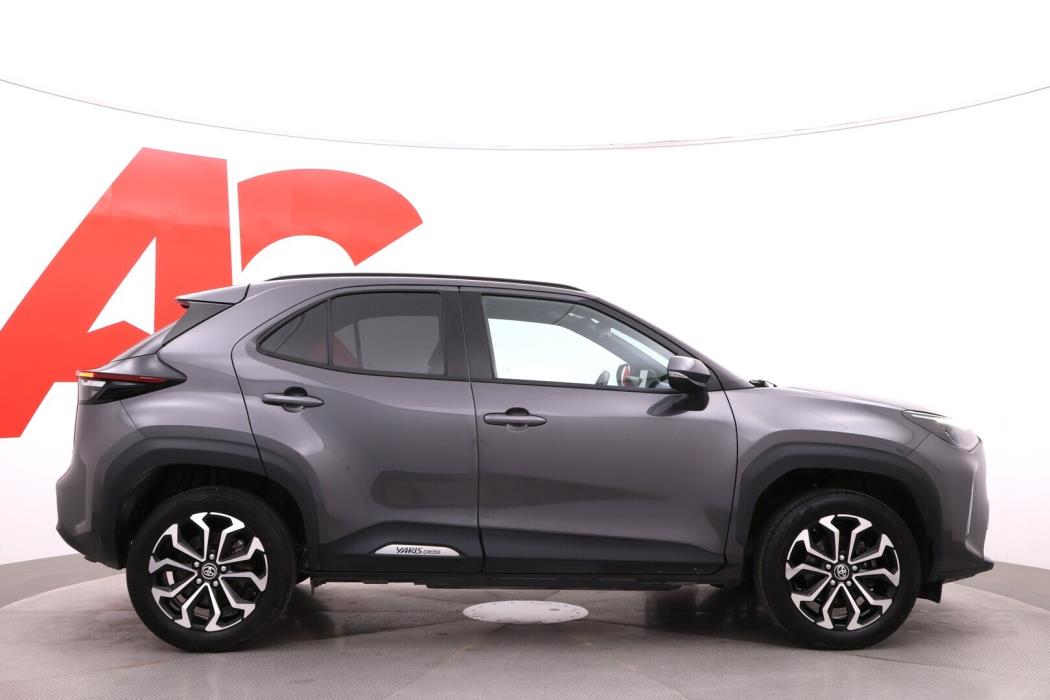 TOYOTA Yaris Cross 2024