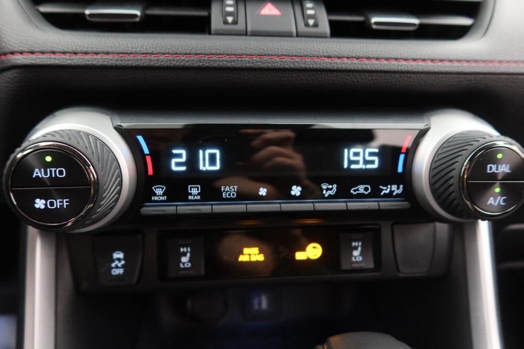 TOYOTA RAV4 Plug-in 2025