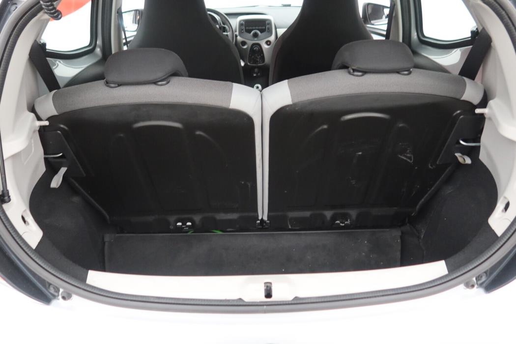 TOYOTA AYGO 2015