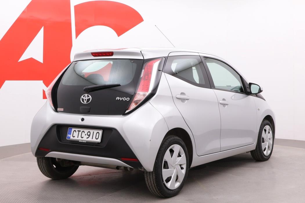 TOYOTA AYGO 2015