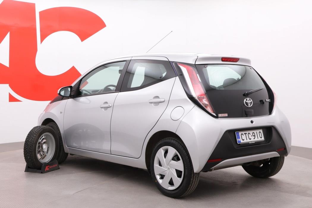 TOYOTA AYGO 2015