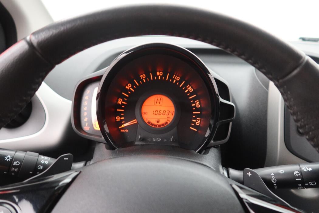 TOYOTA AYGO 2015