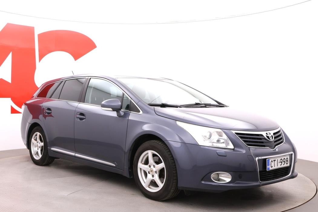 TOYOTA Avensis 2010