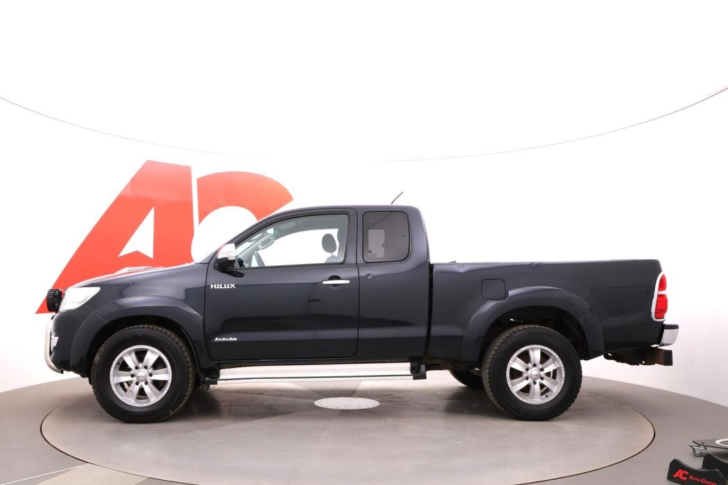TOYOTA Hilux 2015