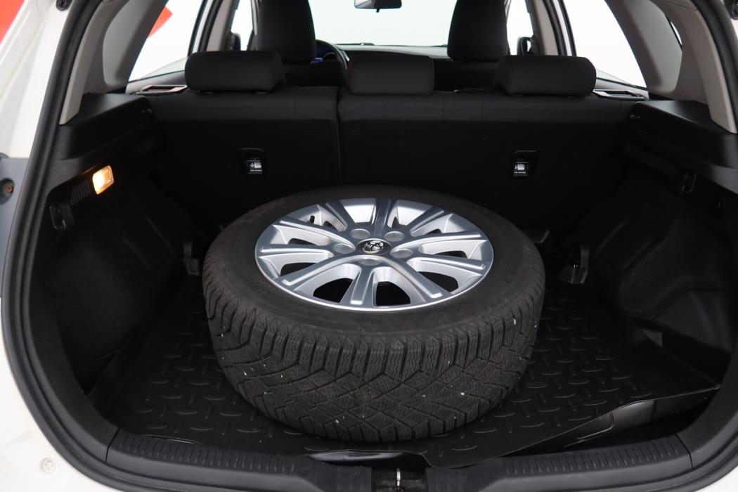 TOYOTA Auris 2015