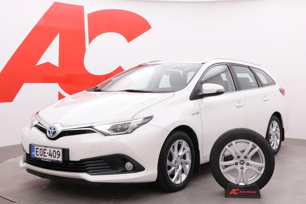 TOYOTA Auris 2016