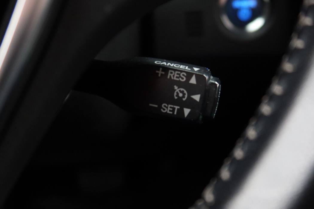 TOYOTA Auris 2016