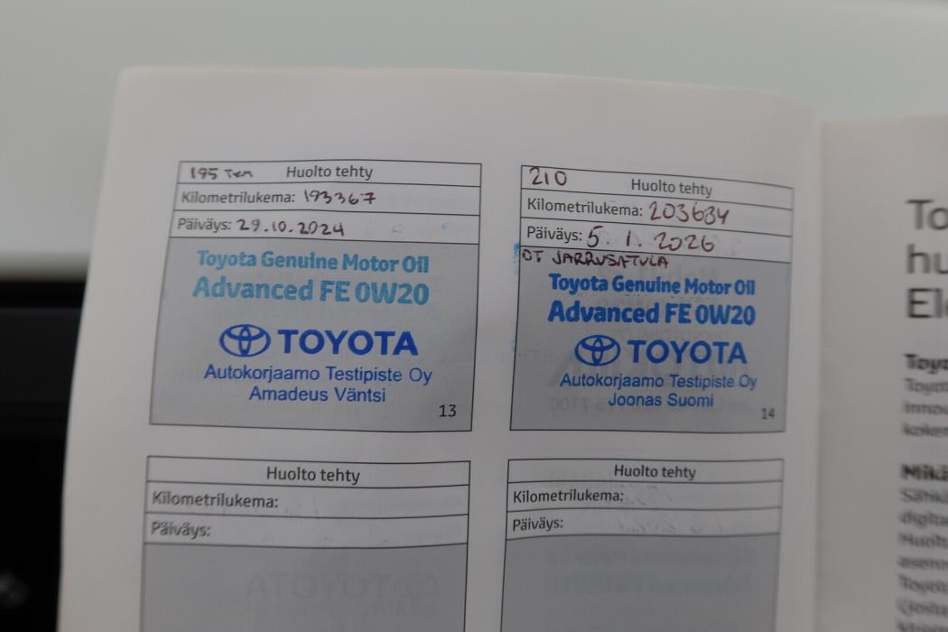TOYOTA Auris 2016