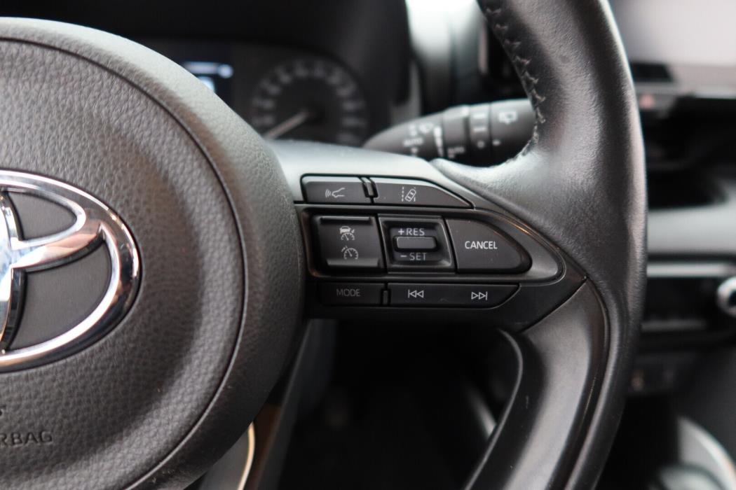 TOYOTA Yaris 2022
