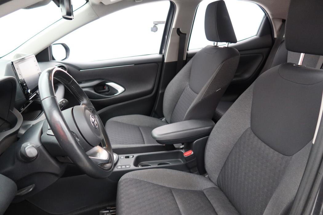 TOYOTA Yaris 2022