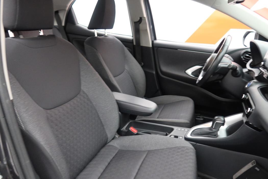 TOYOTA Yaris 2022