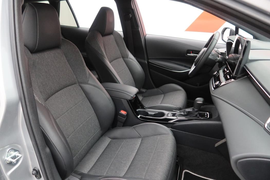 TOYOTA Corolla 2024