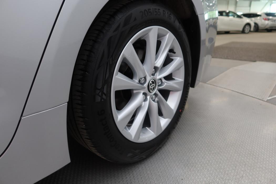 TOYOTA Corolla 2024