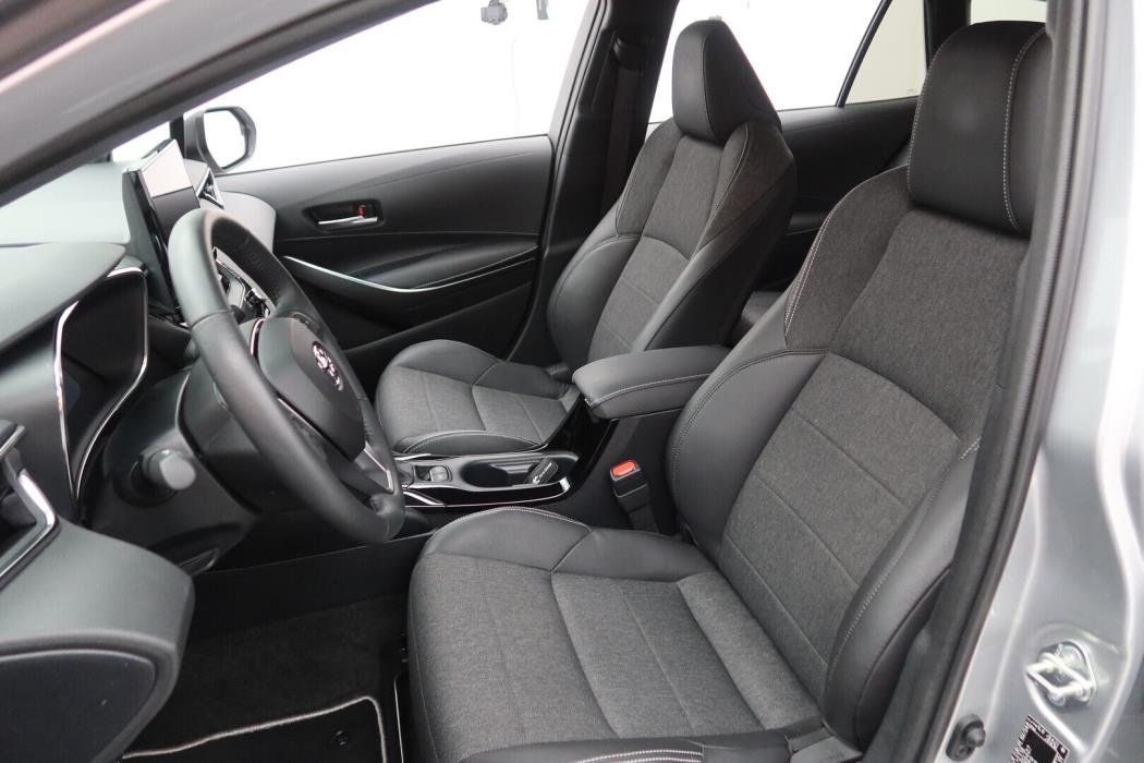 TOYOTA Corolla 2024