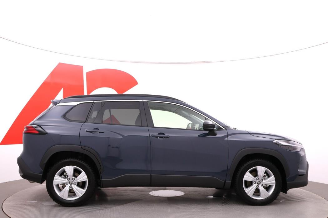TOYOTA Corolla Cross 2025