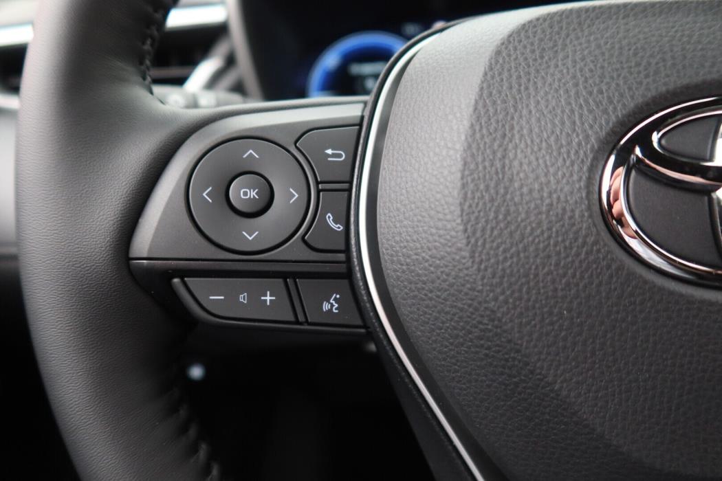 TOYOTA Corolla Cross 2025