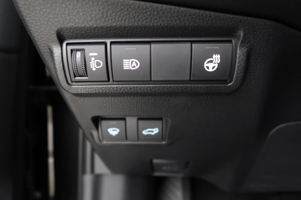 TOYOTA Corolla Cross 2025