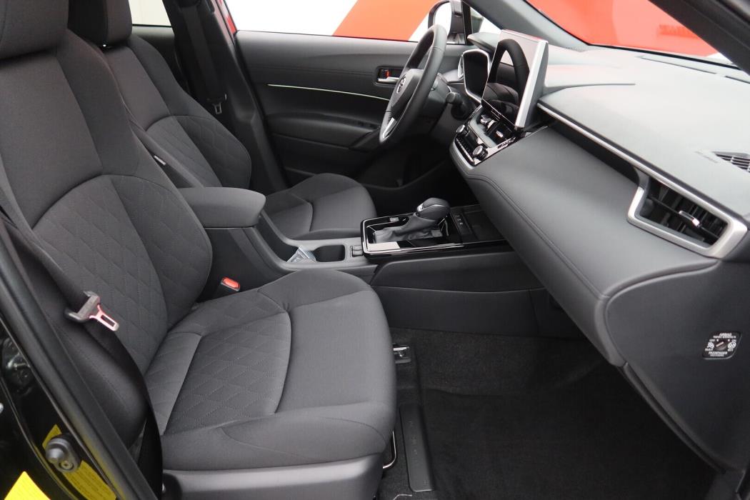 TOYOTA Corolla Cross 2025