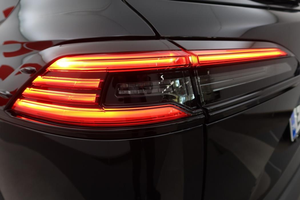 TOYOTA Corolla Cross 2025