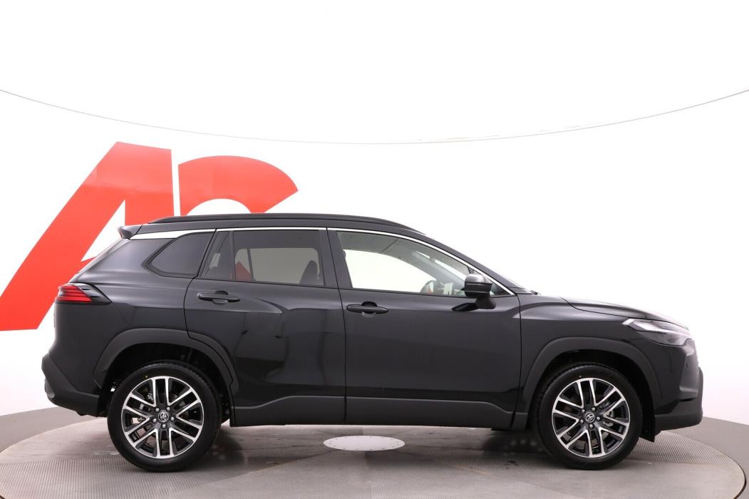 TOYOTA Corolla Cross 2025
