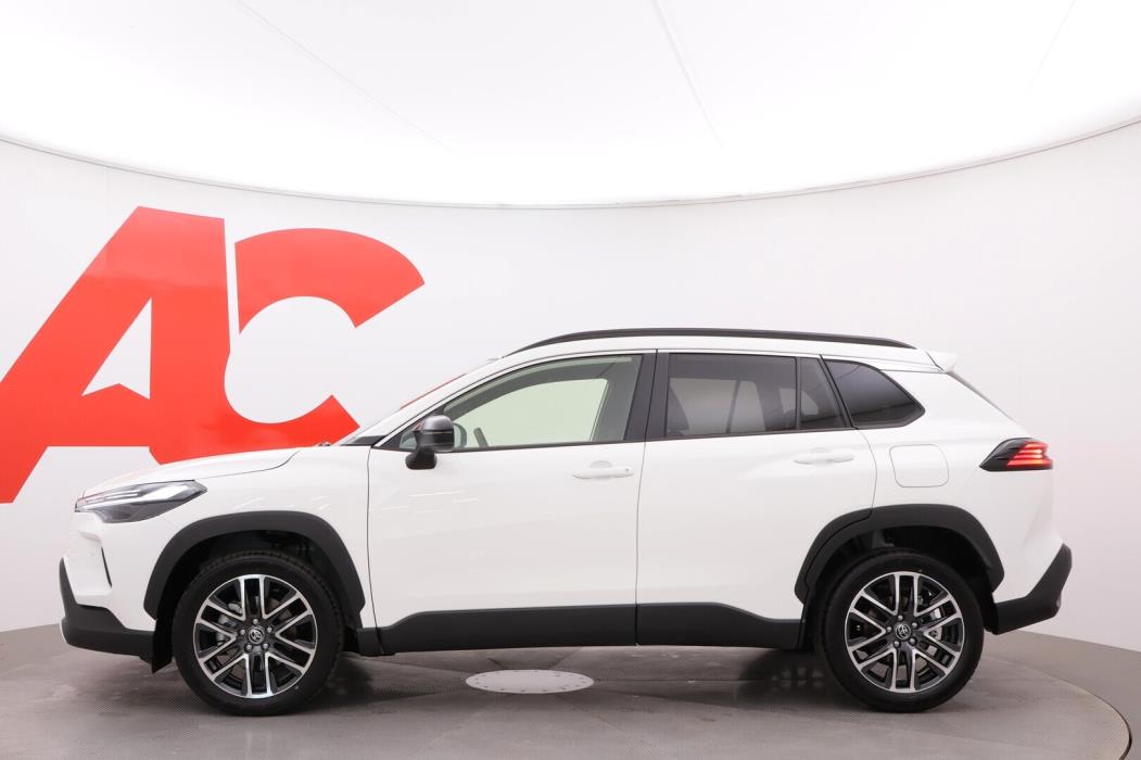 TOYOTA Corolla Cross 2026