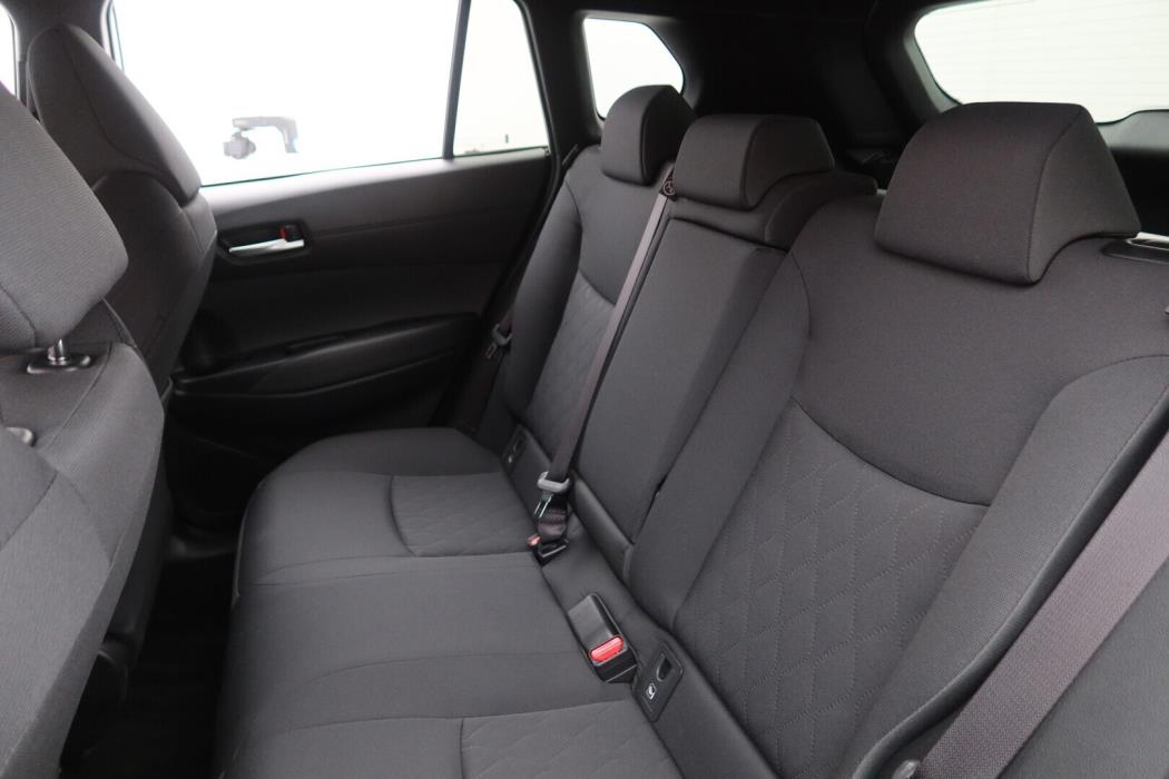 TOYOTA Corolla Cross 2026