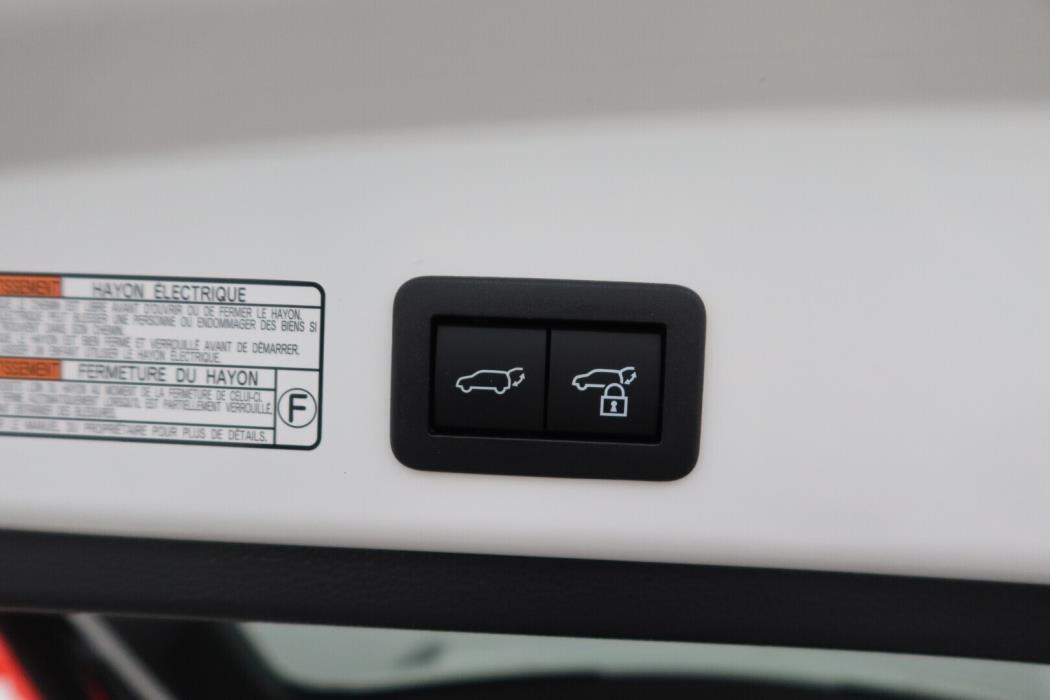 TOYOTA Corolla Cross 2026