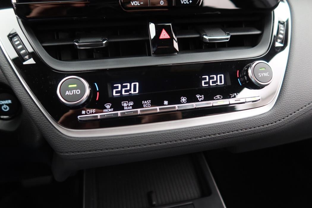 TOYOTA Corolla Cross 2025