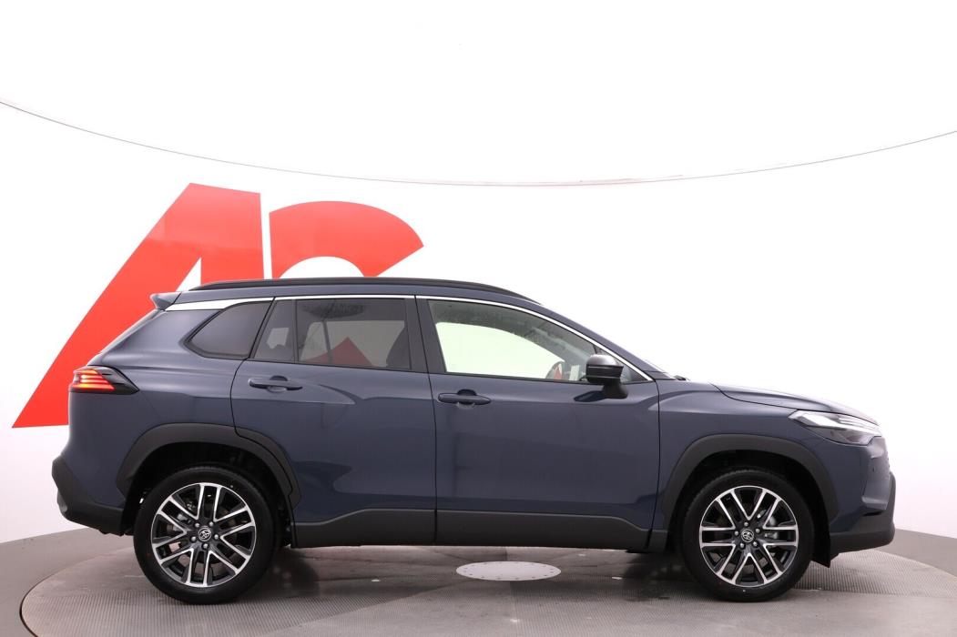 TOYOTA Corolla Cross 2025