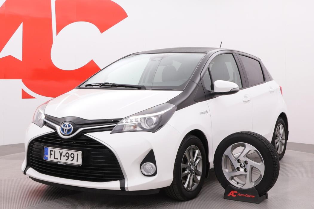 TOYOTA Yaris 2016