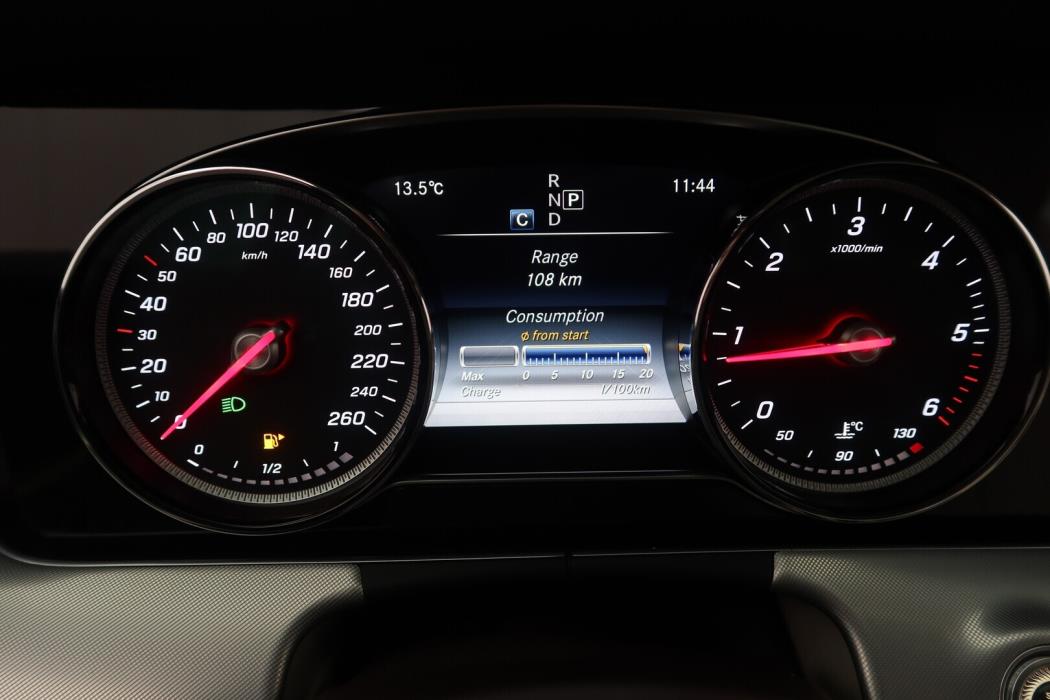 MERCEDES-BENZ E 2018