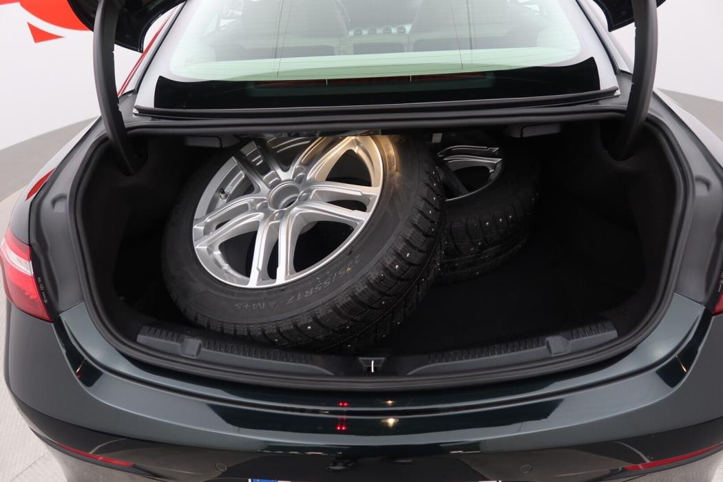 MERCEDES-BENZ E 2018