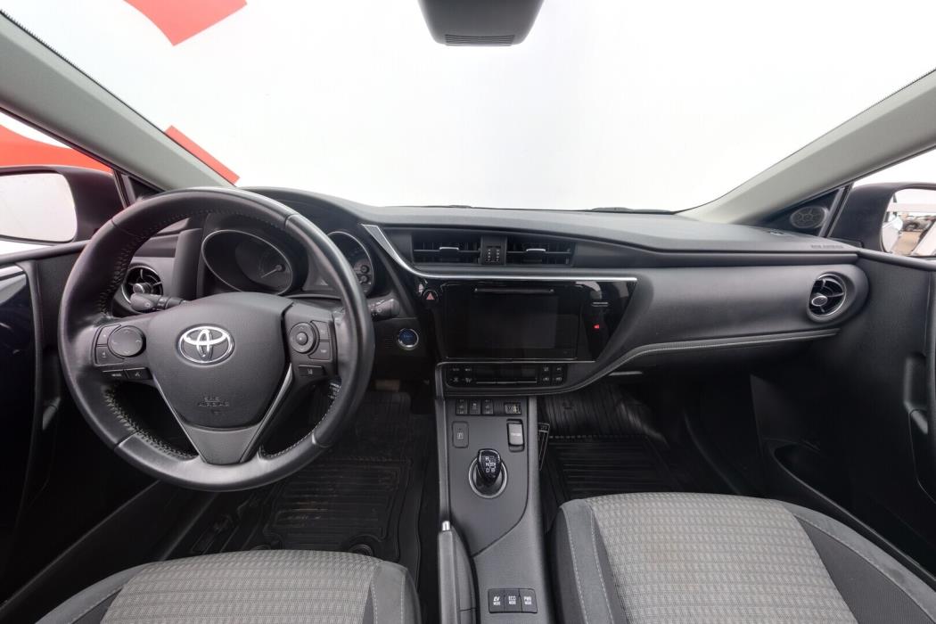 TOYOTA Auris 2018