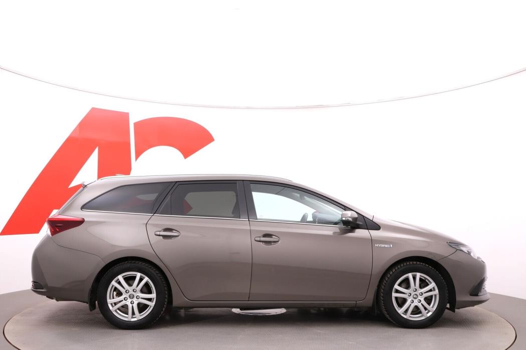 TOYOTA Auris 2018