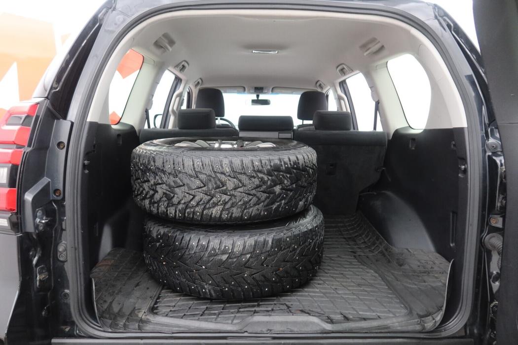 TOYOTA Land Cruiser 2019