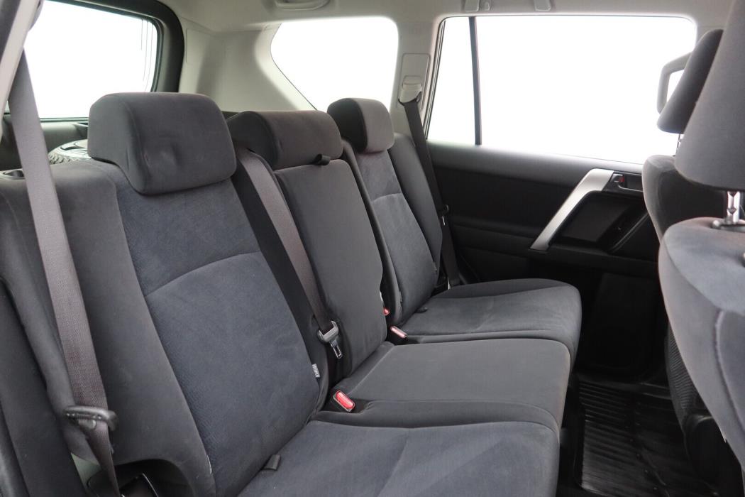 TOYOTA Land Cruiser 2019