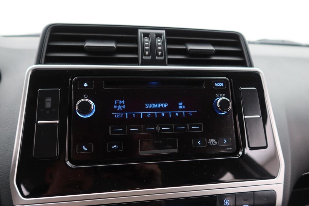 TOYOTA Land Cruiser 2019