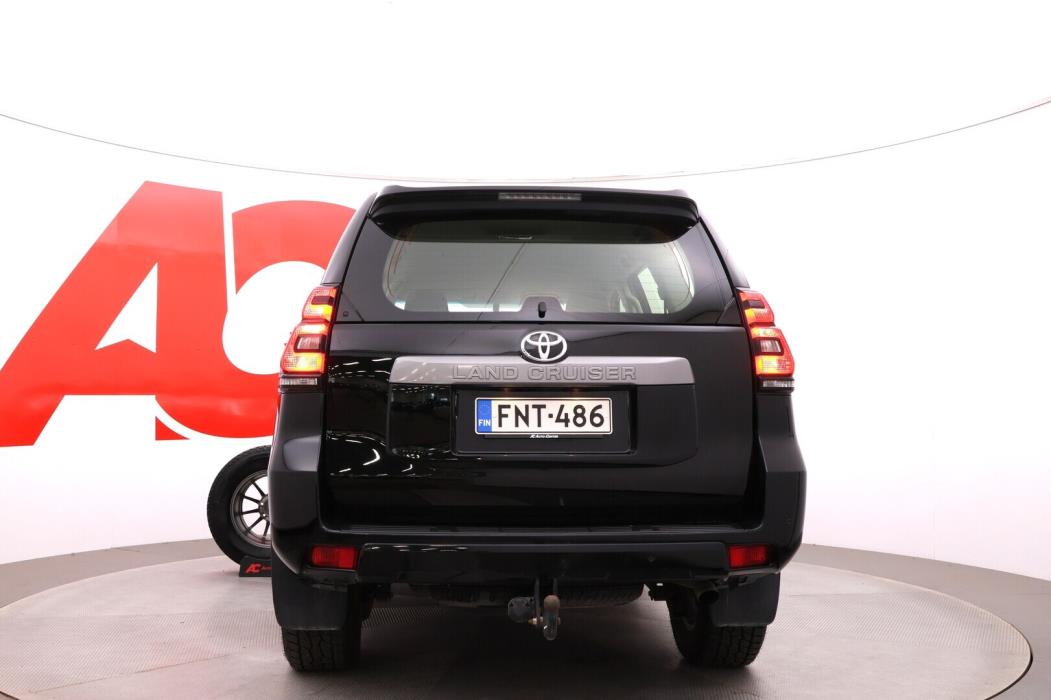 TOYOTA Land Cruiser 2019