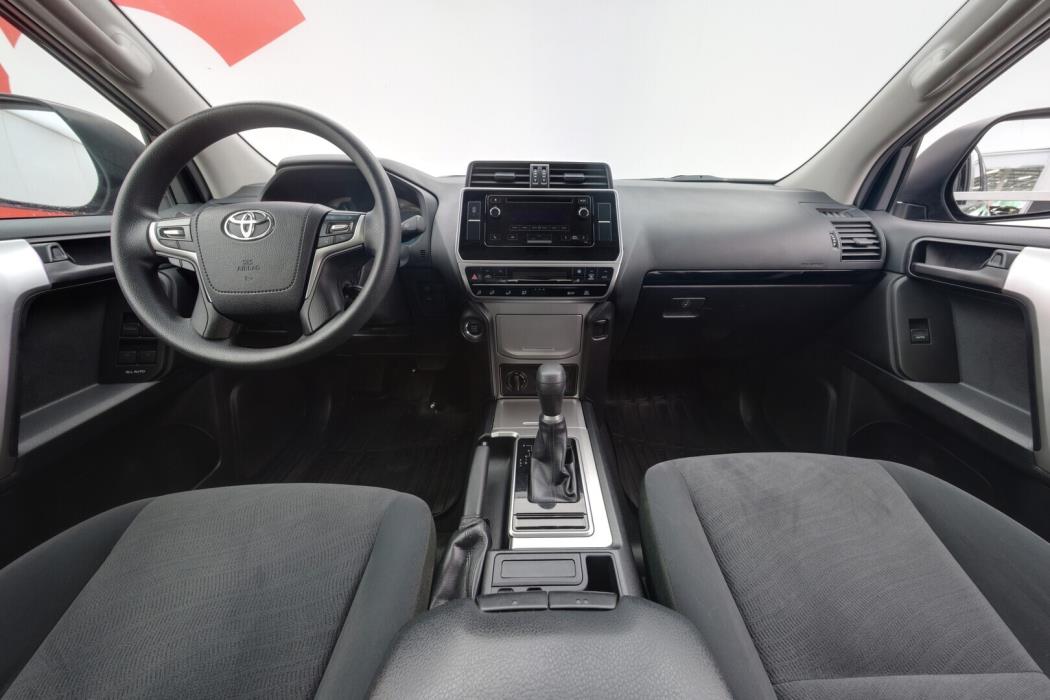 TOYOTA Land Cruiser 2019