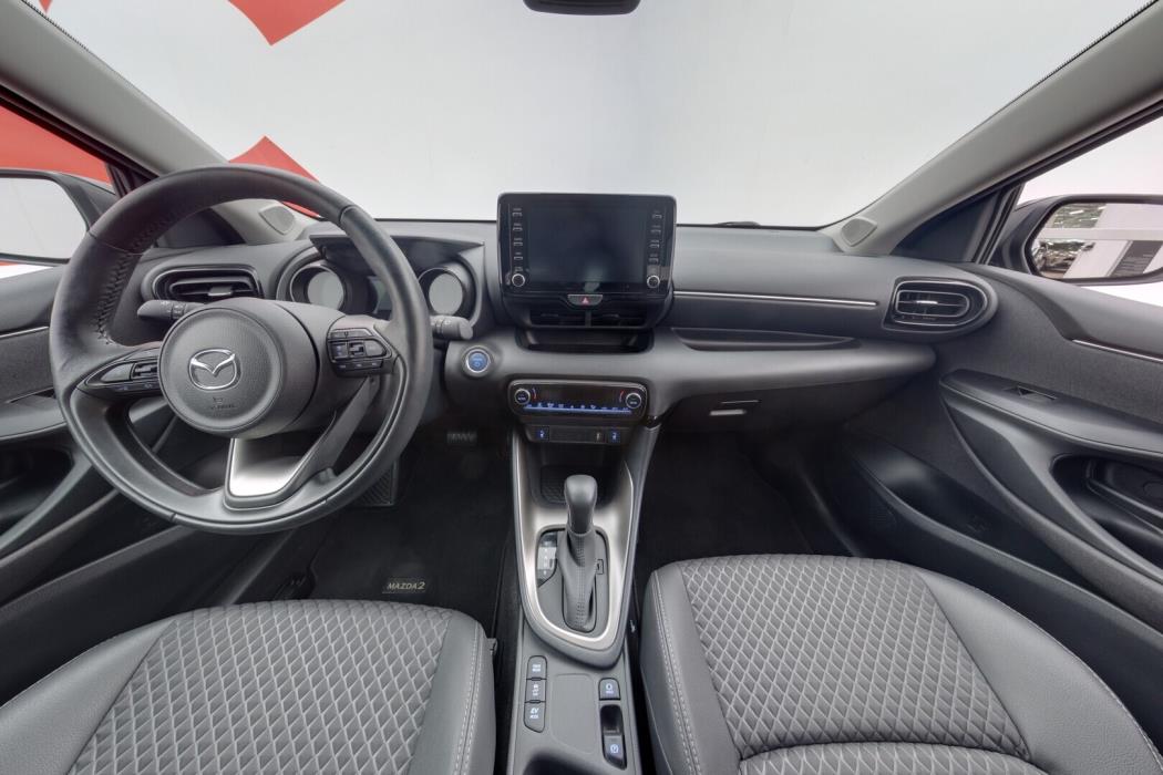 MAZDA 2 2023