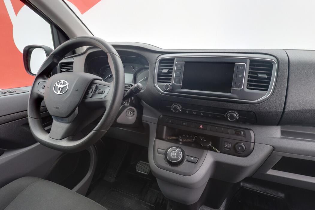TOYOTA Proace 2023