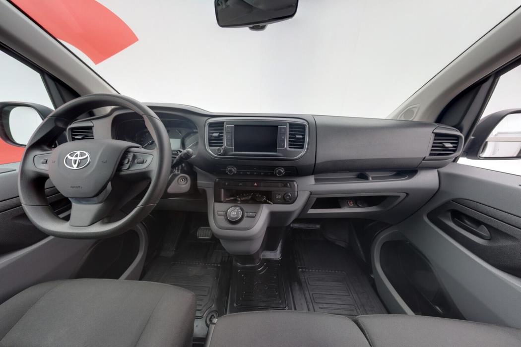 TOYOTA Proace 2023