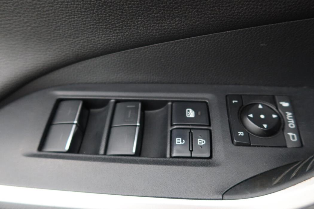 TOYOTA RAV4 2023