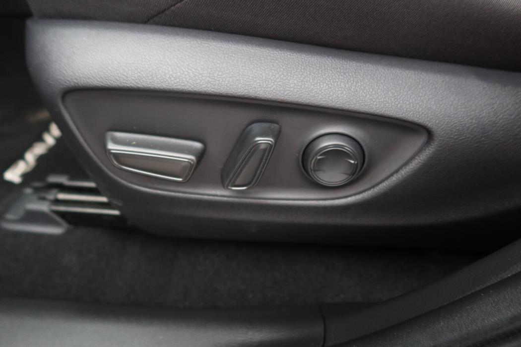 TOYOTA RAV4 Plug-in 2024