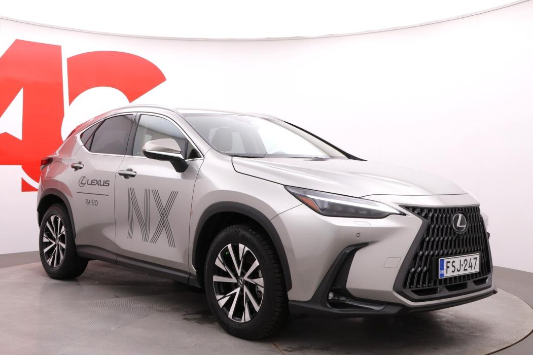 LEXUS NX 2025