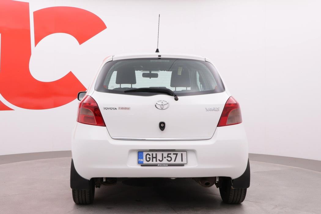 TOYOTA Yaris 2007