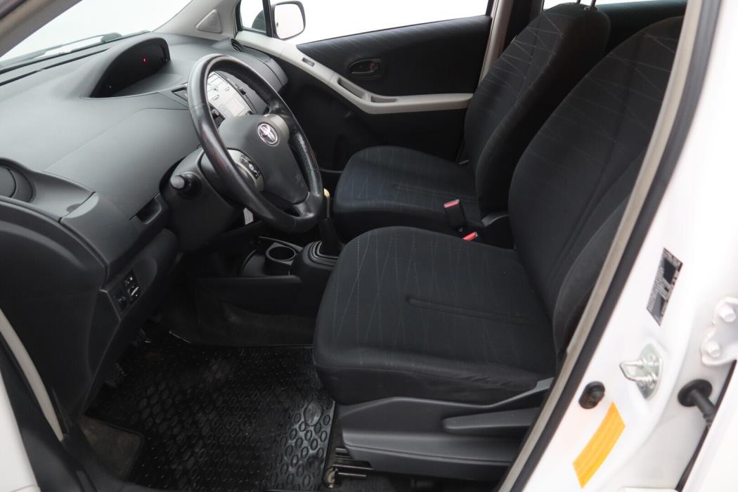 TOYOTA Yaris 2007
