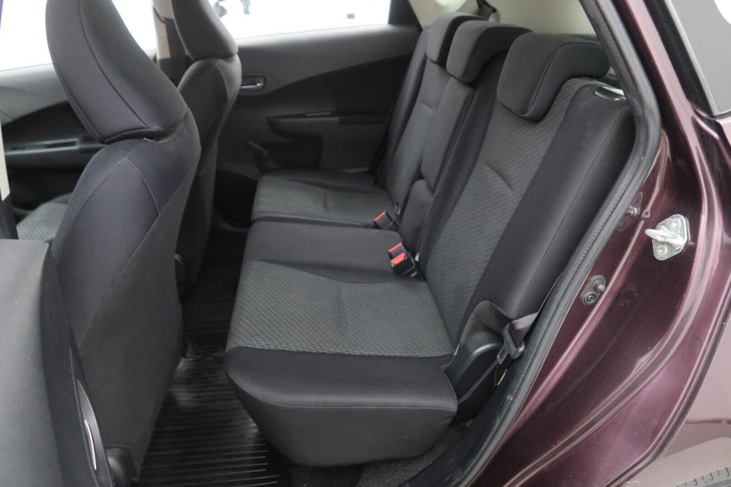 TOYOTA Verso-S 2011